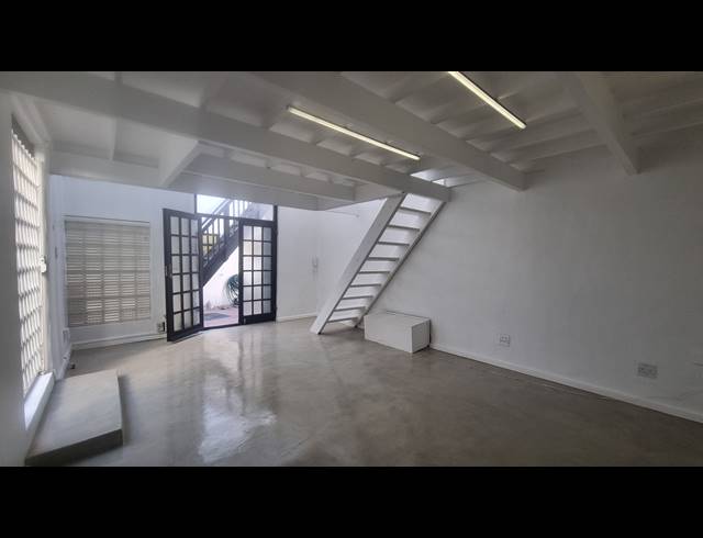 48M² SERVICED OFFICE TO LET IN CAPE TOWN CITY CENTRE